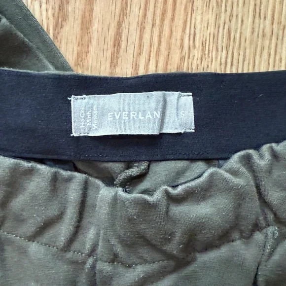Everlane Dream Pant Kalamata - Picture 4 of 4